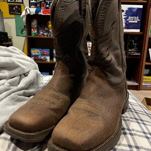 Dad bought to wear at my wedding and decided last minute not to.